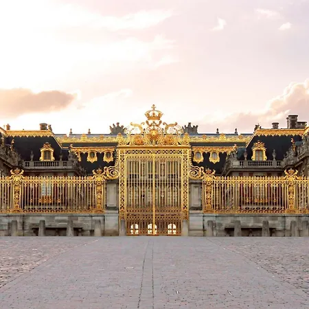 Aurore - Chateau De - *